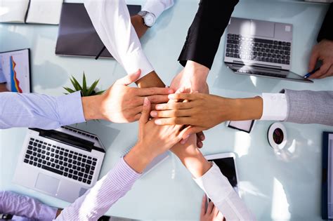 Navigating Third-Party Risks: A Strategic and Psychological Approach